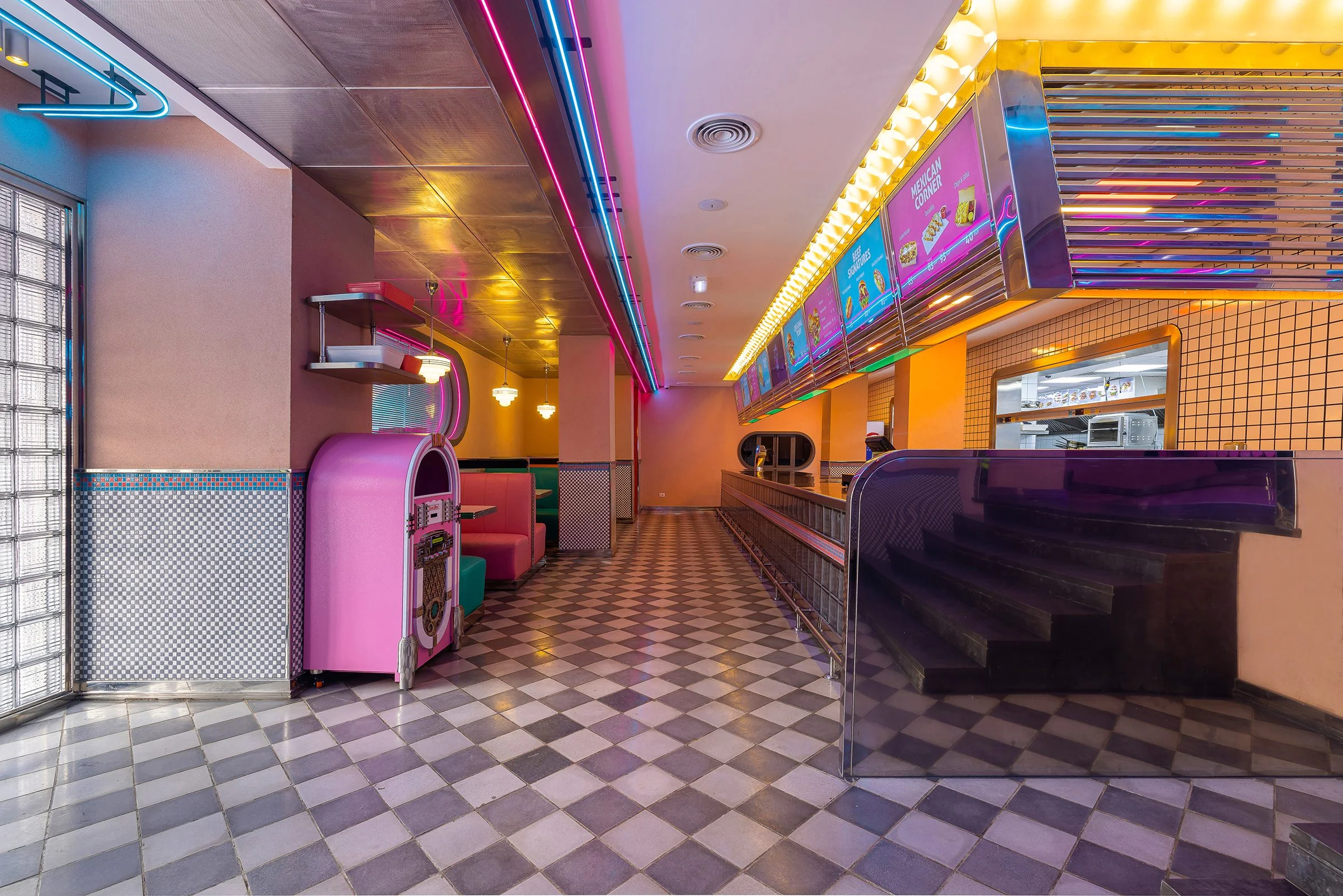 Pablo & Abdo — Dining room with jukebox and checkered floor