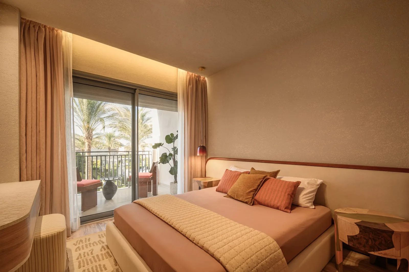 Casa Terrane — Bedroom with a view of the garden